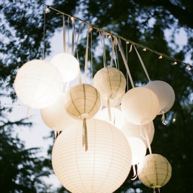 12-paper-lanterns-white-wedding-party-nursery-decor